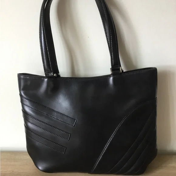 Etro Black Leather Shoulder Bag - Picture 1 of 12